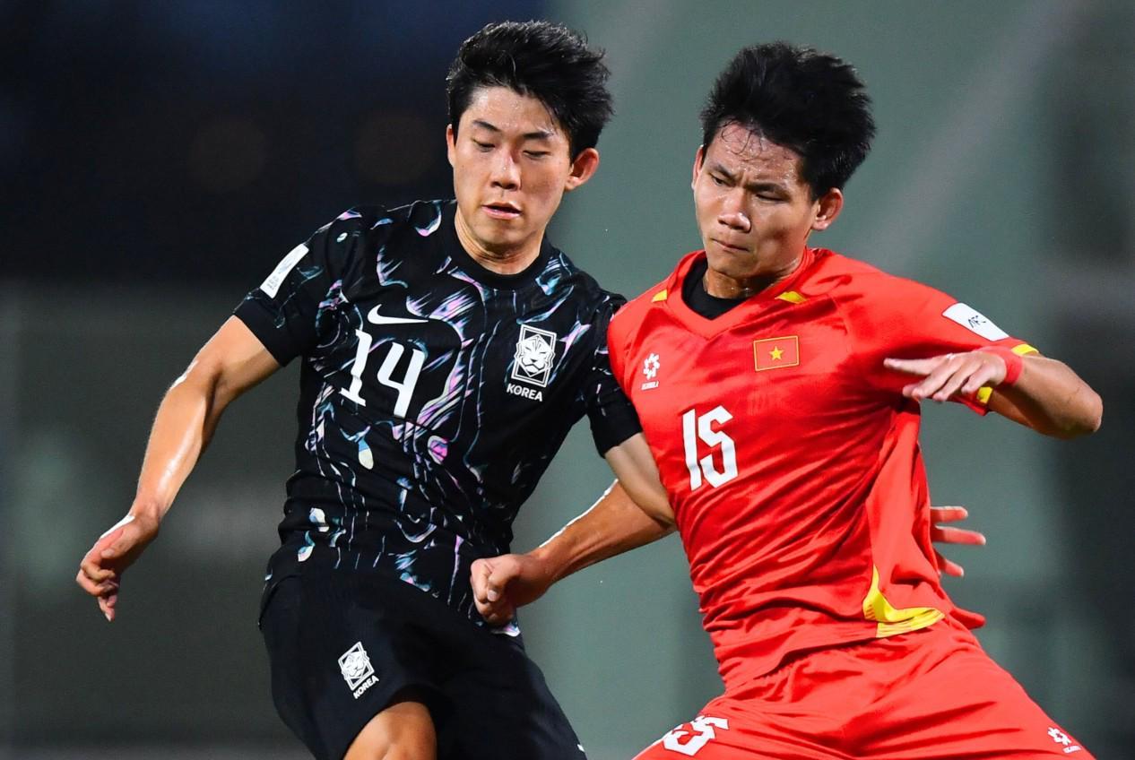 kaiyun体育-韩媒：拿不下10人越南却说“还没到完全体”；留给韩国队的时间不多了