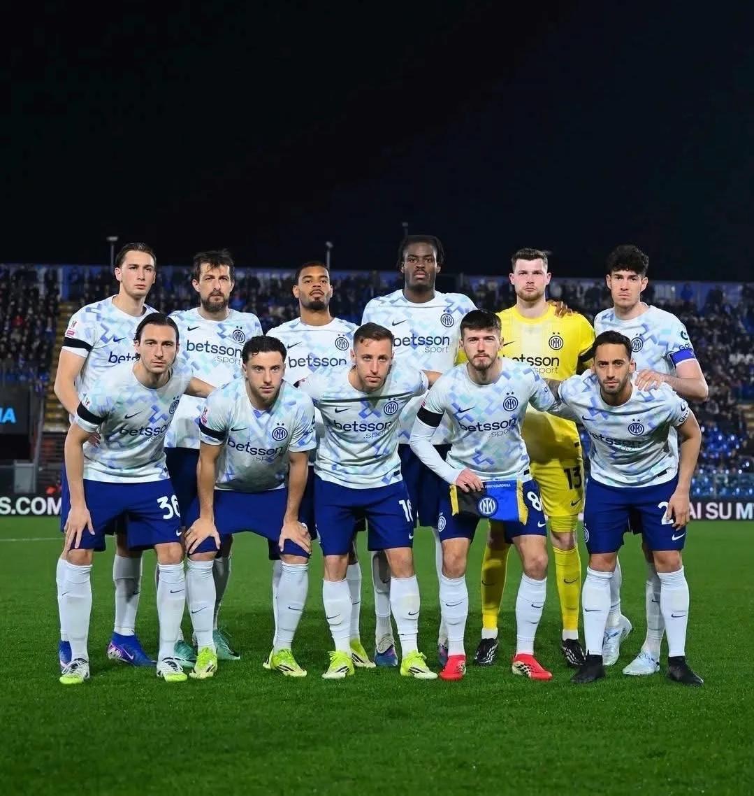 kaiyun体育-国米用八年一战宣告既要又要，不团结也是意大利足球衰落之因！