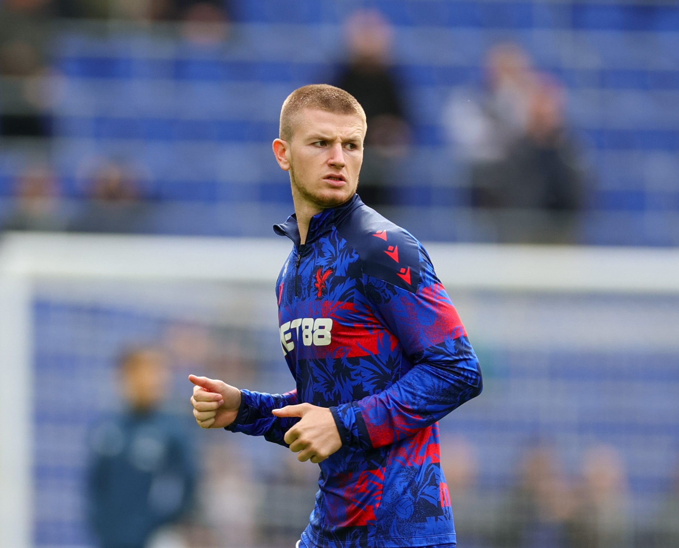 kaiyun体育-邮报：皇马与曼联争夺沃顿 泰勒·亚当斯也是曼联关注的目标